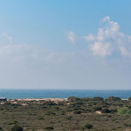 קיסריה נאות גולף- Oren Apartment ภายนอก รูปภาพ