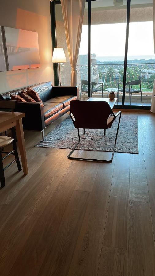 קיסריה נאות גולף- Oren Apartment ภายนอก รูปภาพ